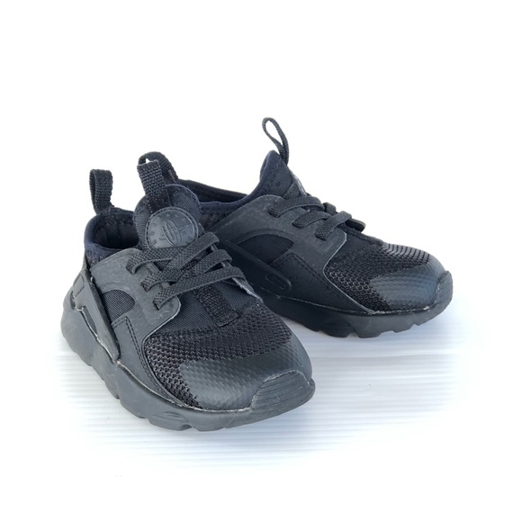 Nike Other - Nike air huaraches toddler 8c